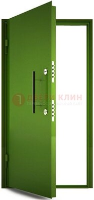 Зеленая металлическая бронированная дверь ДБ-8 в Балашихе