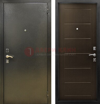 Темная металлическая дверь с порошковым напылением ДП-105 в Балашихе