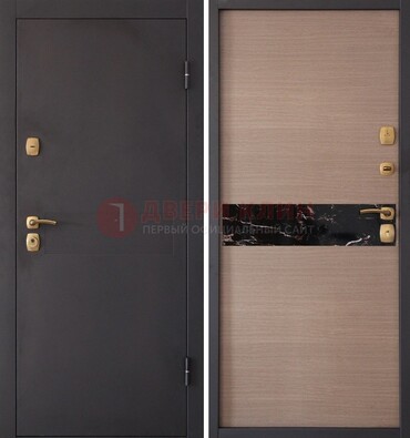 Коричневая металлическая дверь с порошковым окрасом ДП-82 в Балашихе