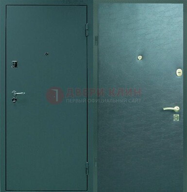 Зеленая стальная дверь с порошковым покрытием ДП-93 в Балашихе