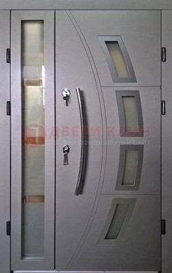Серая железная дверь для дома со стеклом ДС-17 в Балашихе