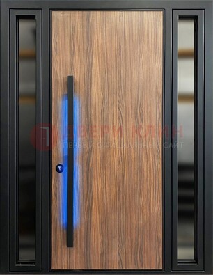 Коричневая металлическая дверь со стеклом ДС-69 в Балашихе