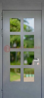 Серая металлическая дверь со стеклом ДС-78 в Балашихе