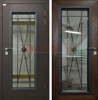 Коричневая железная дверь со стеклом для частного дома ДС-8 в Балашихе