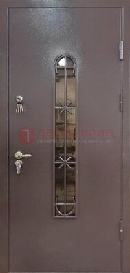 Металлическая дверь Порошок с небольшим стеклом и ковкой ДСК-282 в Балашихе