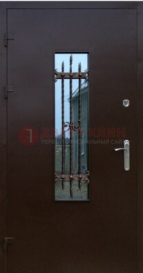Надежная металлическая дверь со стеклом и ковкой ДСК-47 в Балашихе