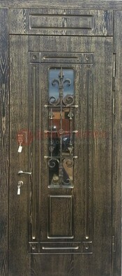 Зеленая входная дверь со стеклом и ковкой ДСК-67 в Балашихе
