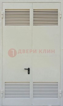 Белая металлическая противопожарная дверь с вентиляционной решеткой ДТ-6 в Ликино-Дулево