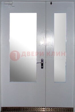 Белая  тамбурная дверь со стеклянными вставками ДТМ-18 в Балашихе