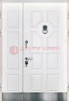 Белая входная дверь с виноритом ДВТ-246 в Балашихе