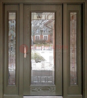 Коричневая стальная дверь с массивом дуба с витражом ВЖ-16 в Балашихе